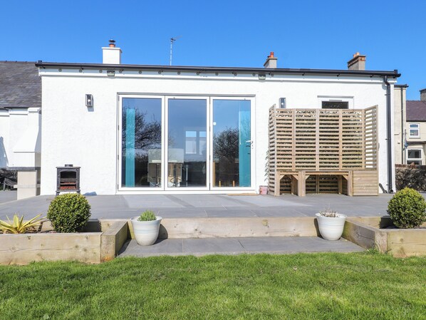 Terrace/patio - Afallon (Llanerchymedd)