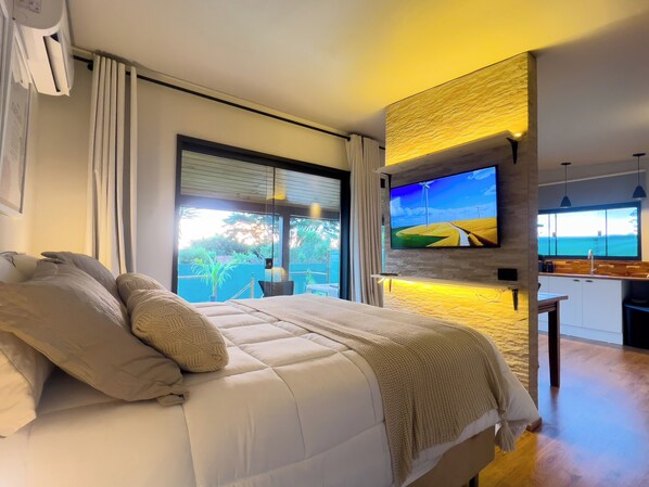 1 bedroom, bed sheets