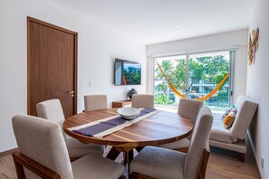 Dining - Charming retreat w/spacious balcony, pool, and all the essentials for relaxation (Playa del Carmen)