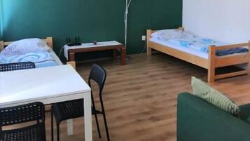 2 bedrooms, iron/ironing board, bed sheets