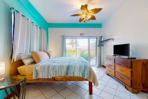 2 bedrooms, internet, bed sheets - Lagoon front apartment w/shared pool -  two minutes from the beach (San Pedro)