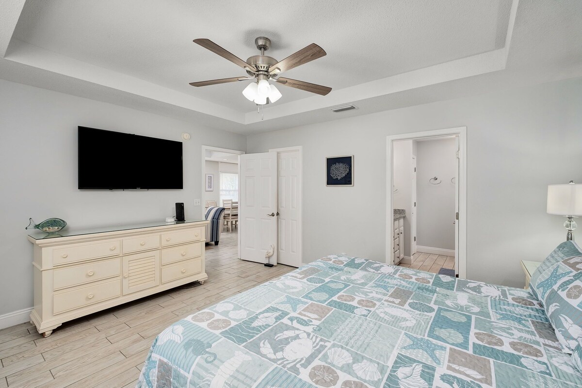 Photo 22 of Sea Glass: Private Pool, Golf Cart, Pet Friendly