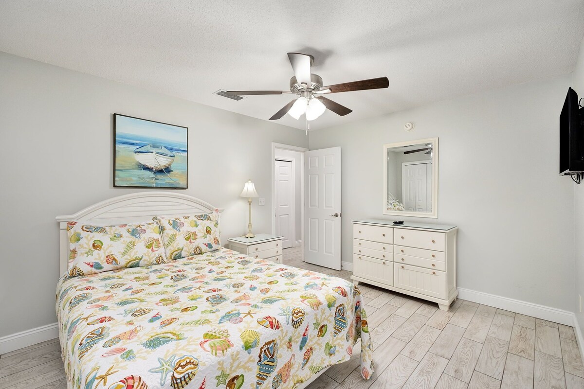 Photo 24 of Sea Glass: Private Pool, Golf Cart, Pet Friendly