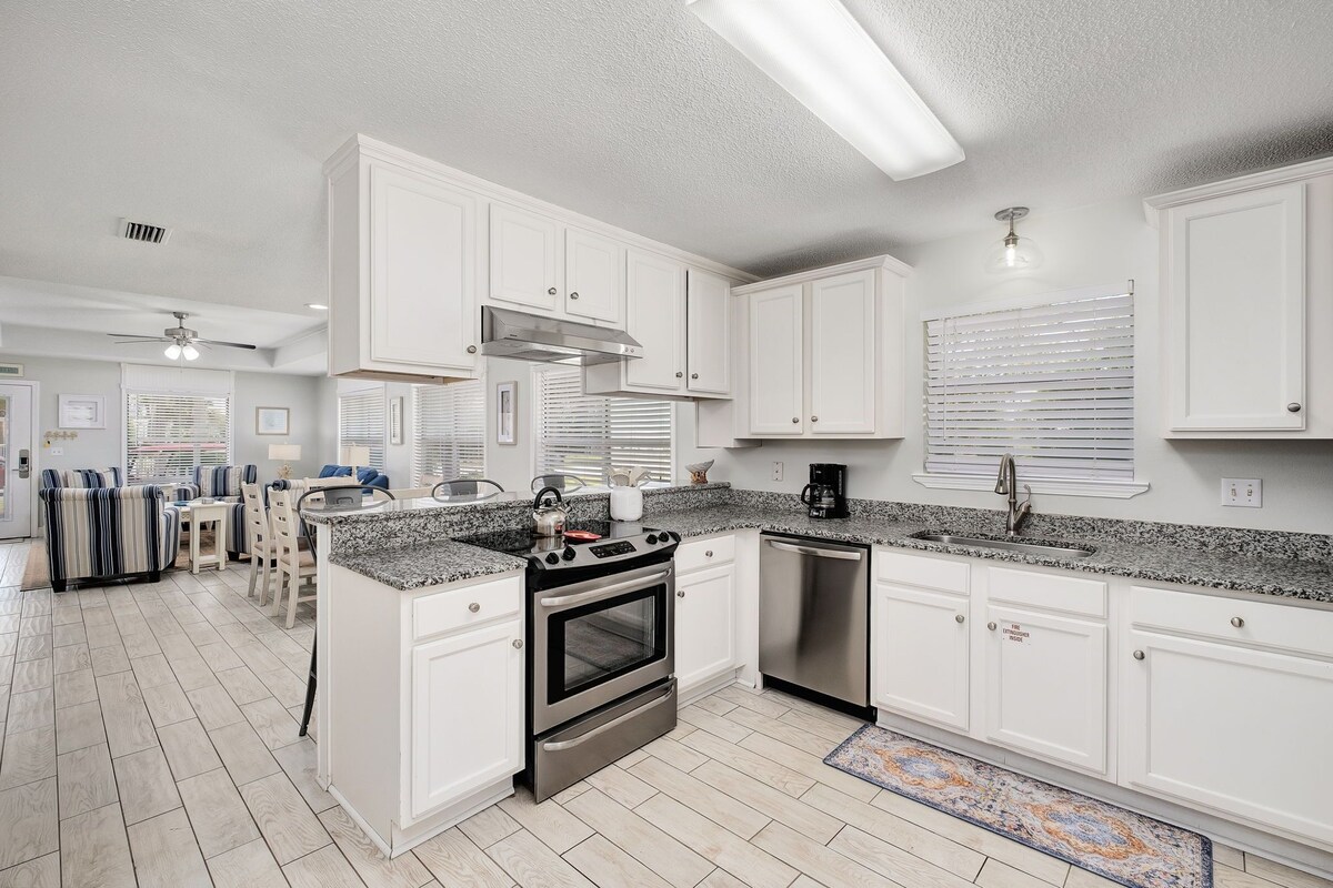 Photo 13 of Sea Glass: Private Pool, Golf Cart, Pet Friendly