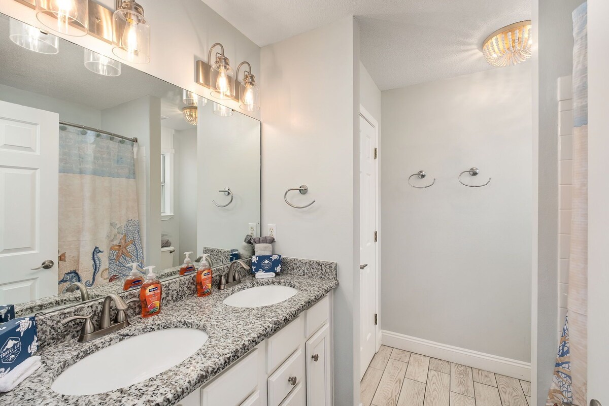 Photo 23 of Sea Glass: Private Pool, Golf Cart, Pet Friendly
