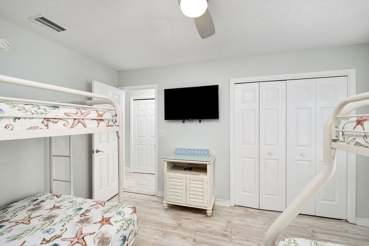 Photo 27 of Sea Glass: Private Pool, Golf Cart, Pet Friendly