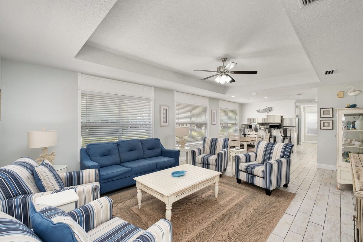 Photo 17 of Sea Glass: Private Pool, Golf Cart, Pet Friendly
