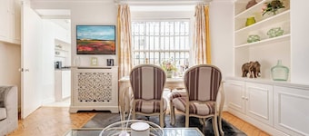 Spacious 5 Bedroom Mansion with AC, WiFi Opposite Buckingham Palace