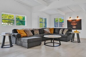 House | 3 bedrooms - New Pool House 3-bedroom Home Victoria Park (Fort Lauderdale)