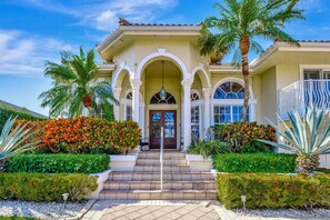 4 bedrooms - Serenity Villa in Pompano Beach (Lauderdale-by-the-Sea)