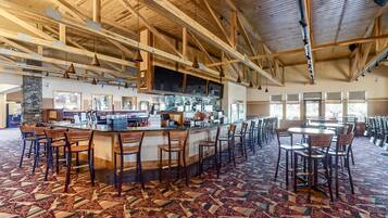 Bar (en la propiedad)