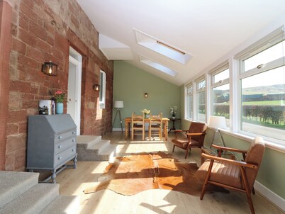 1 Deuchrie Cottages