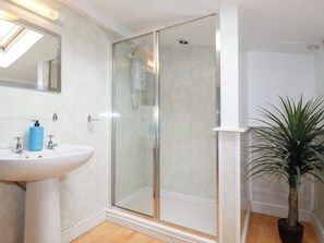 Cottage | Bathroom - Nanvivian (Truro)