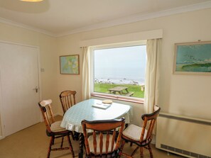 Dining - Tegawelon (Harlech)
