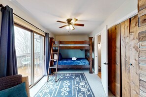 2 chambres, fer et planche à repasser, accès Internet, draps fournis