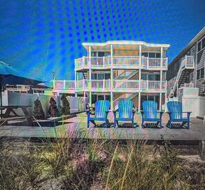 Terrace/patio - Cozy 1-bedroom condo with WiFi, AC in welcoming Ocean City (Ocean City)