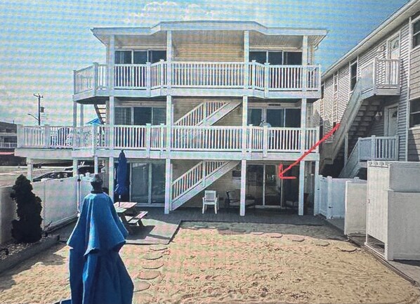 Exterior - Cozy 1-bedroom condo with WiFi, AC in welcoming Ocean City (Ocean City)