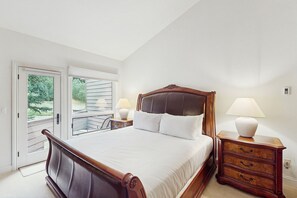 4 Schlafzimmer, Bügeleisen/Bügelbrett, Internetzugang, Bettwäsche