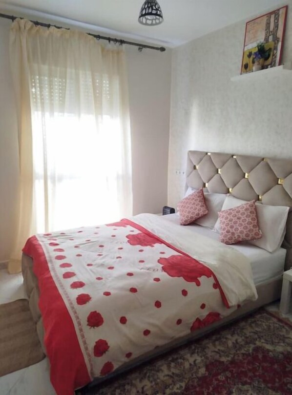 2 bedrooms, WiFi, bed sheets