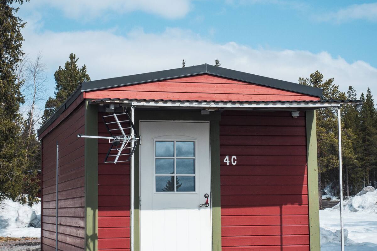 Cabin 4C, lake view | Blendingsgardiner, lydisolert, strykejern/-brett og wi-fi (inkludert)