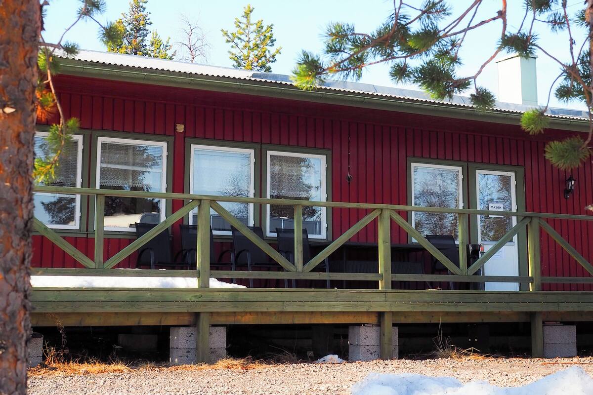 Villa 14, lake view | Blendingsgardiner, lydisolert, strykejern/-brett og wi-fi (inkludert)