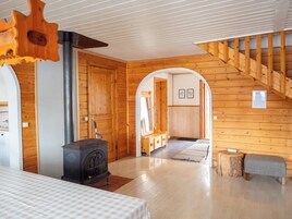 Villa 13B, garden view | Individually decorated, blackout drapes, soundproofing