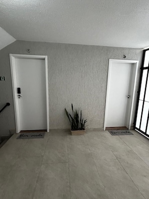 Studio Confort, non-fumeurs, vue ville | Terrasse/Patio