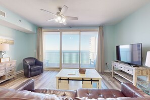 TV, mesa de pingue-pongue