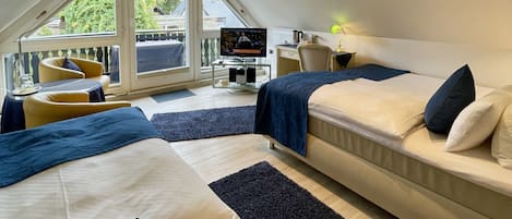 Comfort Double or Twin Room, Balcony
