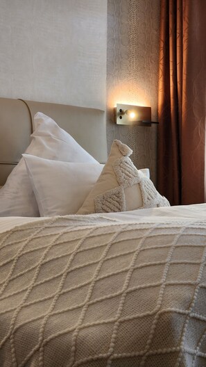Habitación doble Confort, vista al jardín | Ropa de cama de alta calidad y camas con efecto memoria 