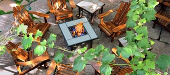 Downtown Sedona Luxury Hotel Suite, Pet Friendly, Rustic Charm