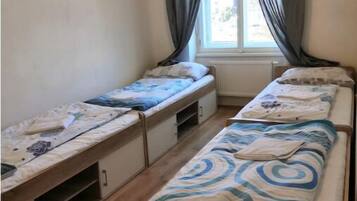 2 bedrooms, iron/ironing board, WiFi, bed sheets