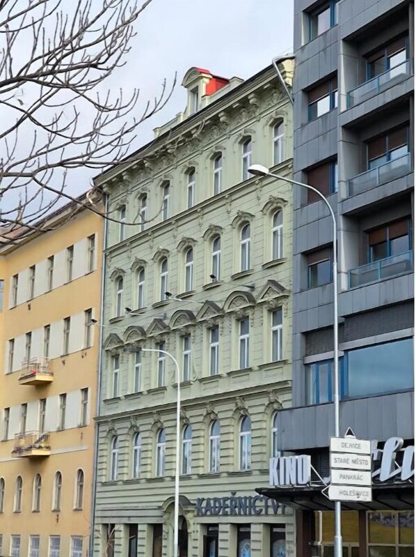 Exterior - Economic group apartment with single beds (Hlavní mesto Praha)