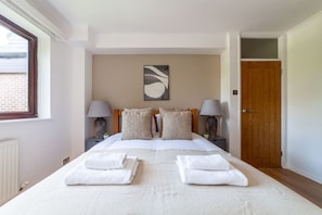 2 Schlafzimmer, Bügeleisen/Bügelbrett, kostenloses WLAN, Bettwäsche