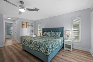 3 bedrooms, desk, iron/ironing board, travel crib