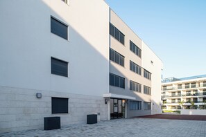 Huoneisto, 2 makuuhuonetta, esteetön, tupakointi sallittu | Ulkopuoli