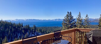 4Story Lakeview Retreat w/ Pool Table, Decks & Designer Vibes in Incline Village