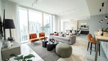 Deluxe Apartment | Living area