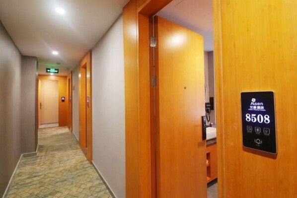 Interior - Eisen Concept Hotel Shanghai (Jiangsu Road Subway Station) (Shanghai)