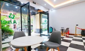 Dining - Eisen Concept Hotel Shanghai (Jiangsu Road Subway Station) (Shanghai)