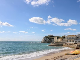 Una playa cerca
