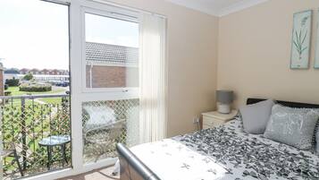 3 bedrooms, individually decorated, individually furnished, free WiFi