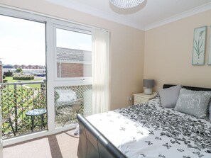 3 bedrooms, individually decorated, individually furnished, free WiFi