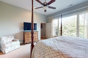 3 chambres, fer et planche à repasser, accès Internet, draps fournis
