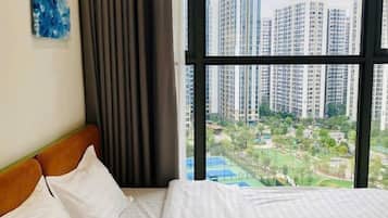 Luksus-lejlighed - 2 soveværelser - balkon - byudsigt | 2 soveværelser, mørklægningsgardiner, lydisolering