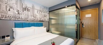 Super 8 (Beijing West Gongyi Bridge)