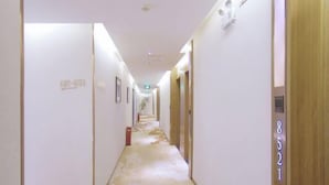 Unclassified image, 3 of 80, button - James Joyce Coffetel (Beijing Yizhuang East Rongjing Street Metro Station) (Beijing)