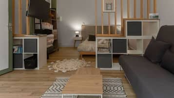 1 bedroom, iron/ironing board, travel crib, WiFi