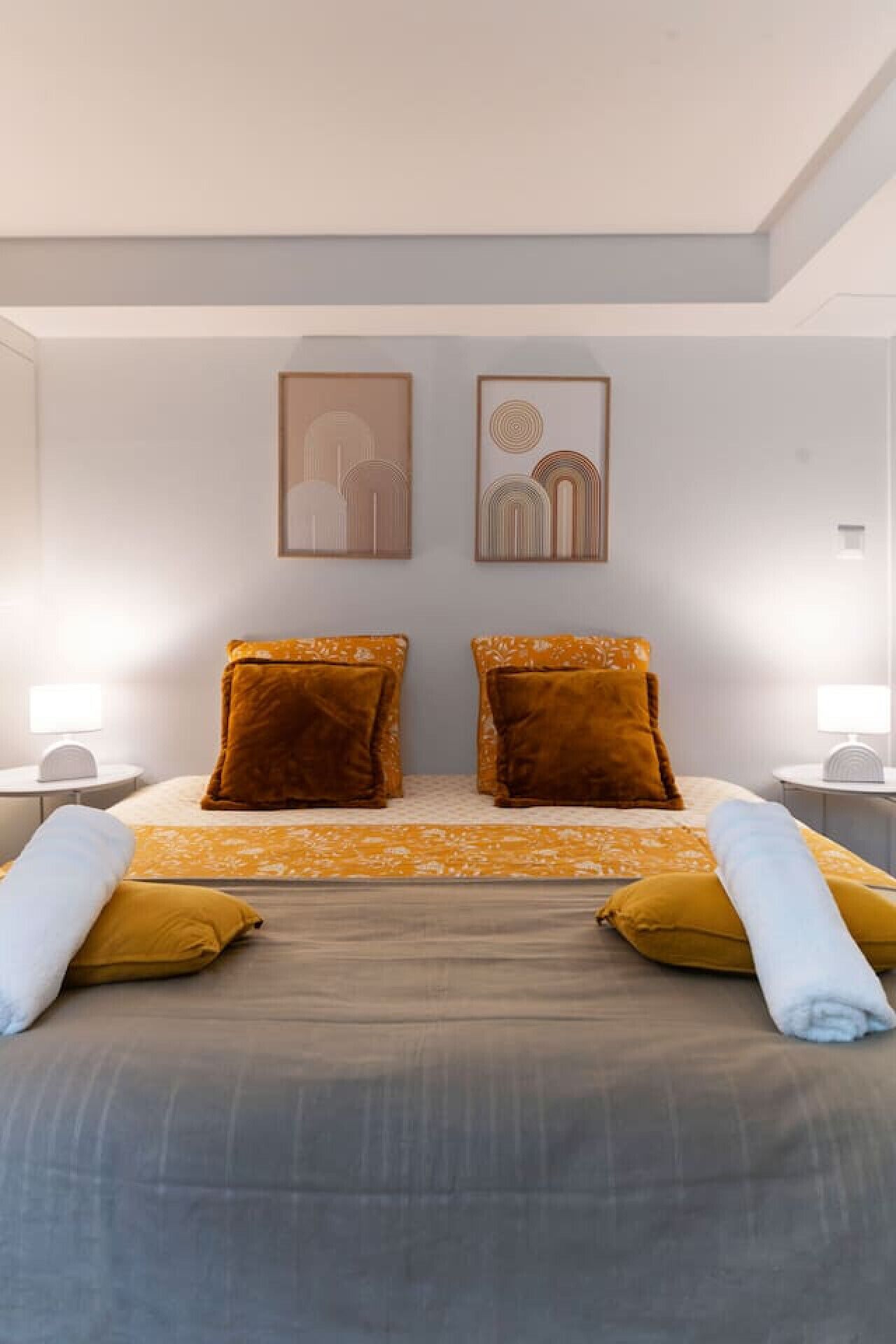 1 Schlafzimmer, Schreibtisch, Bügeleisen/Bügelbrett, Reisekinderbett