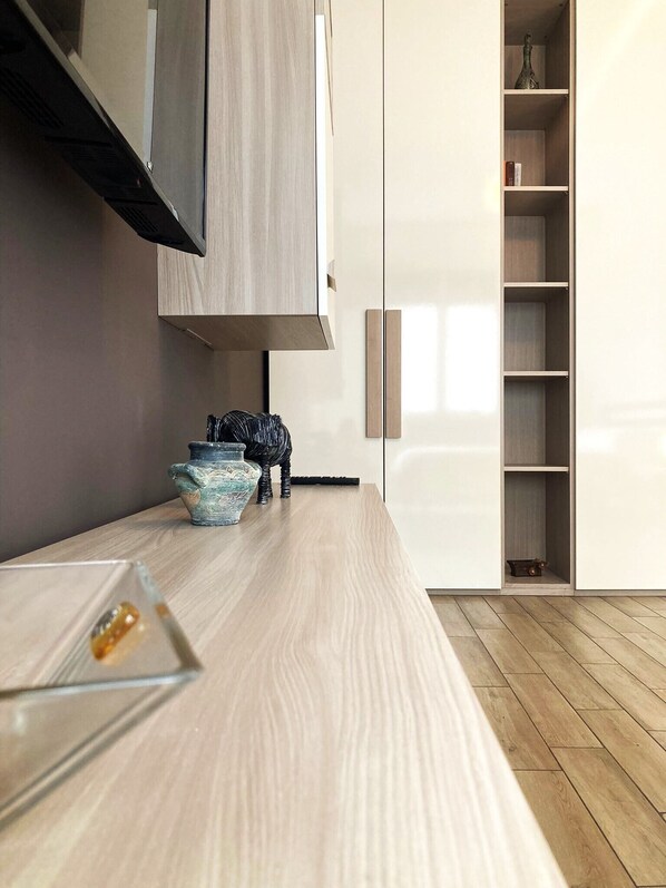 Bügeleisen/Bügelbrett, kostenloses WLAN